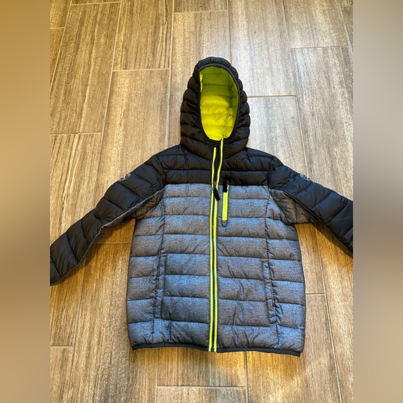 Other - Boys Puffer Jacket Size 7 gray/green